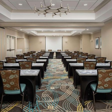 Hilton Garden Inn Charlotte/Мурсвилл Экстерьер фото
