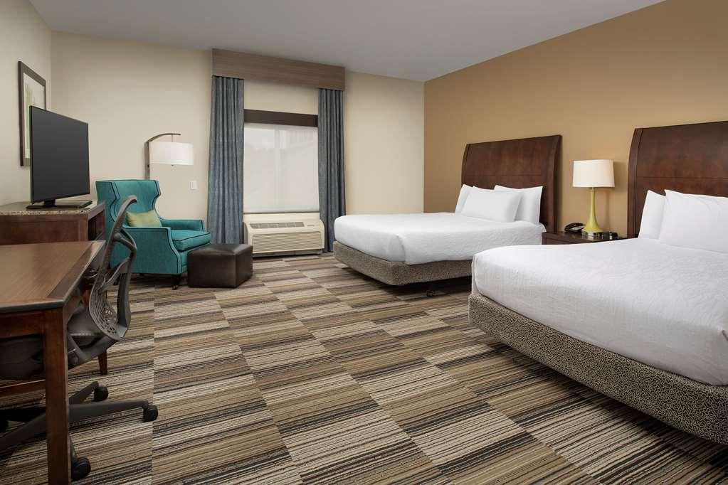 Hilton Garden Inn Charlotte/Мурсвилл Номер фото