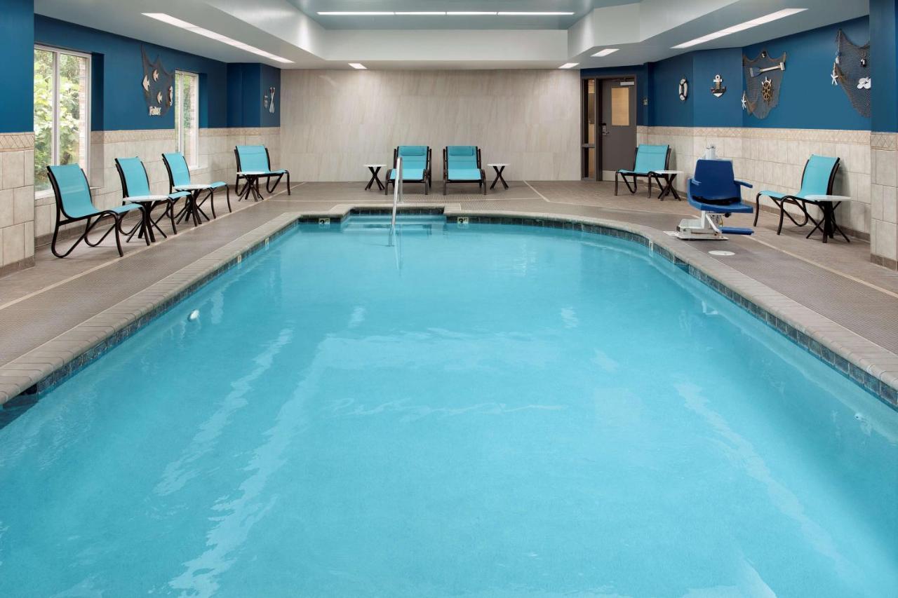 Hilton Garden Inn Charlotte/Мурсвилл Экстерьер фото